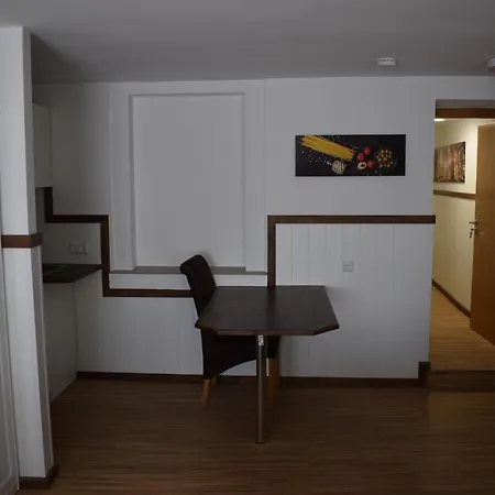 Mit Klimaanlage Am Neckarufer, Schoene Aussicht 3* バート・フリードリヒスハル