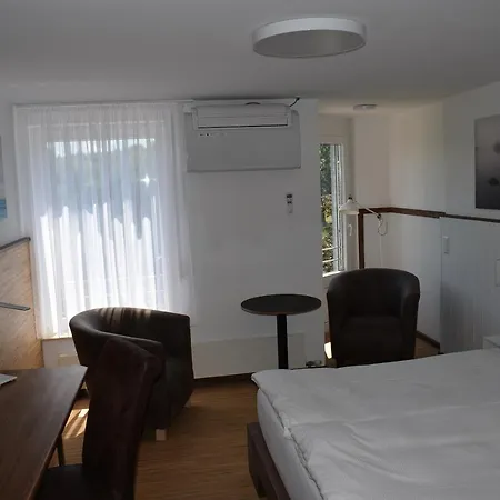 Mit Klimaanlage Am Neckarufer, Schoene Aussicht 3*