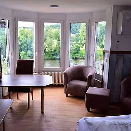 Mit Klimaanlage Am Neckarufer, Schoene Aussicht 3* 巴特腓特烈斯哈尔